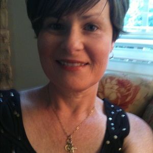 Meet your Posher, Anne